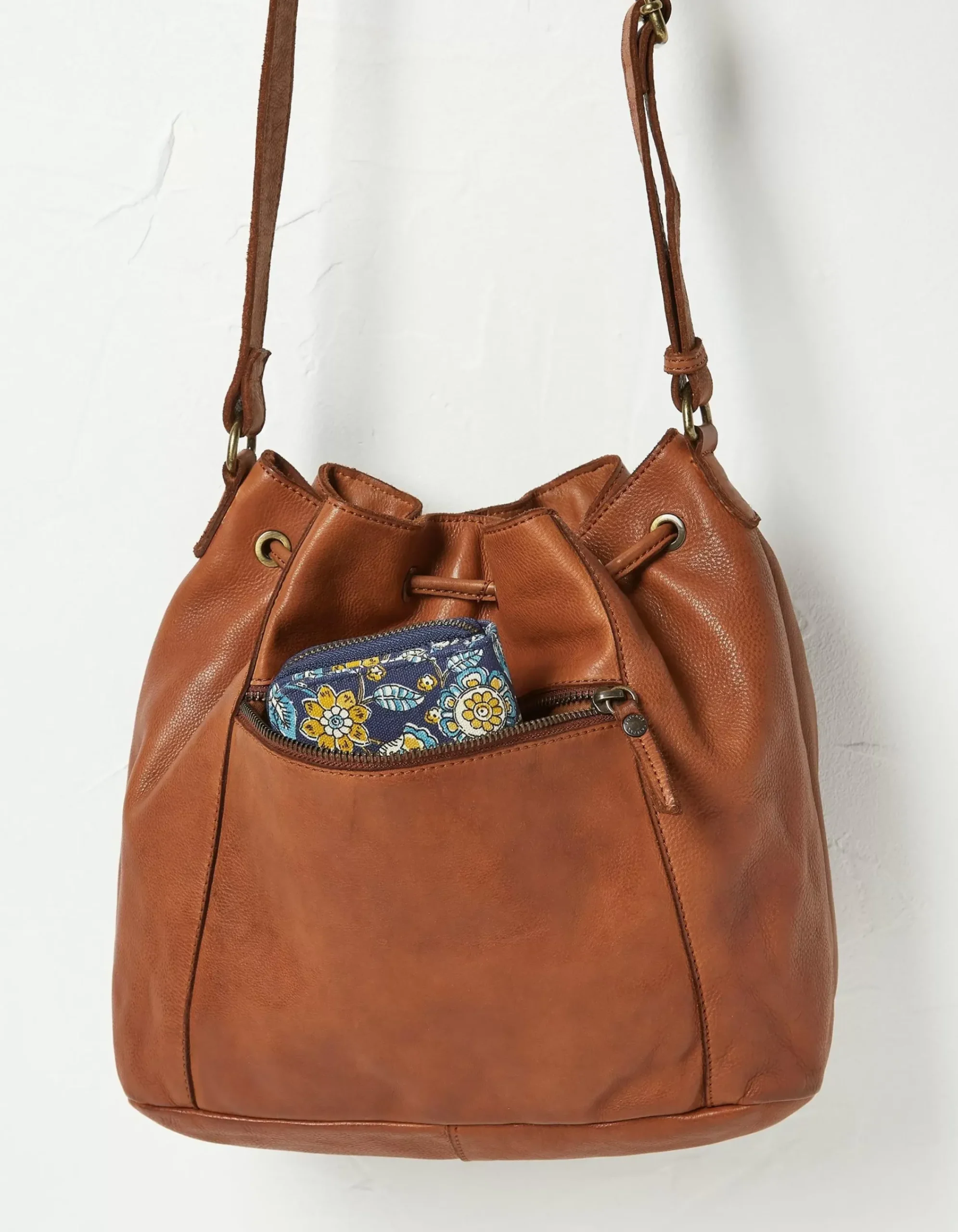 FatFace Awna Leather Bucket Bag Tan Online