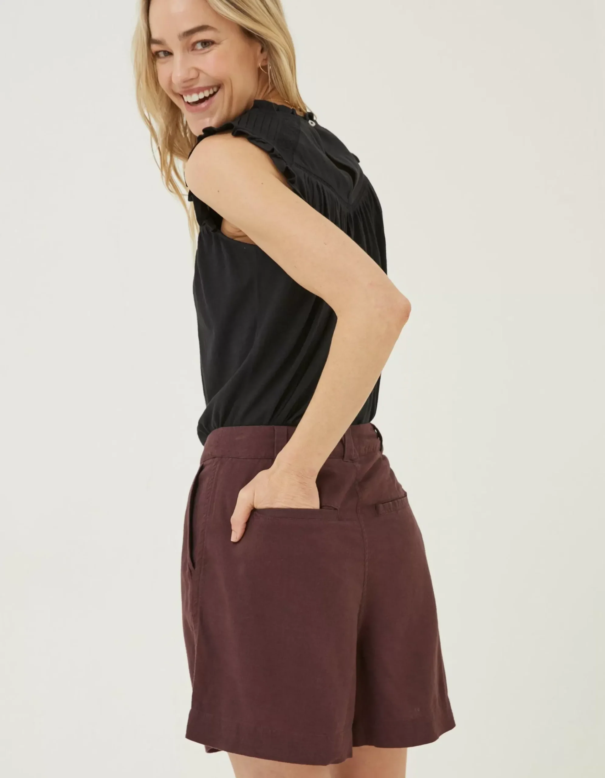 FatFace Deal A Line Linen Blend Short Dark Brown