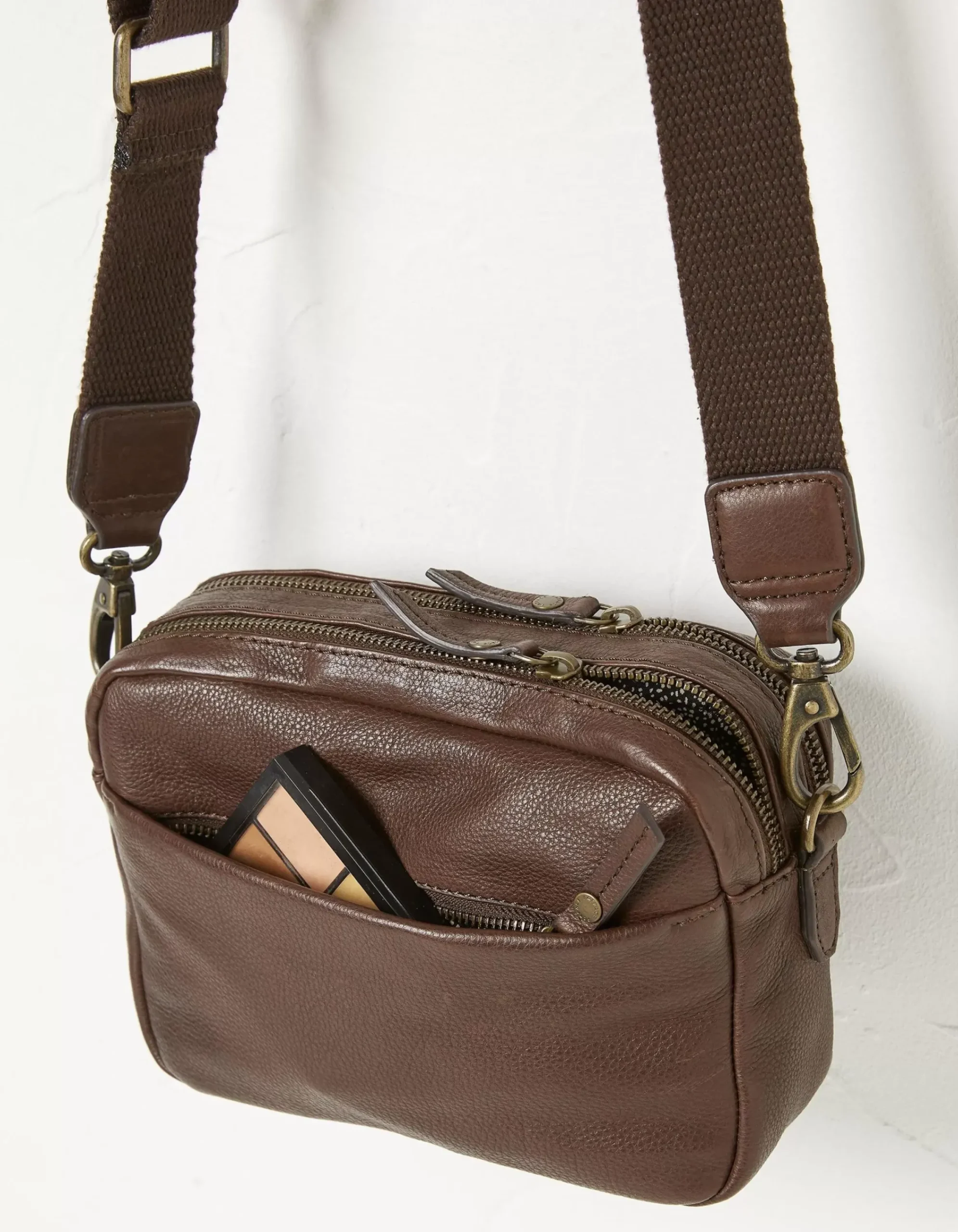 FatFace The Oslo Camera Bag Chocolate Brown Discount